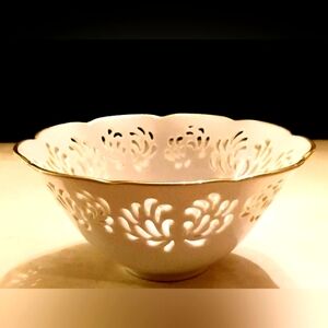 Vintage 8" bowl from Lenox Westbury Collection